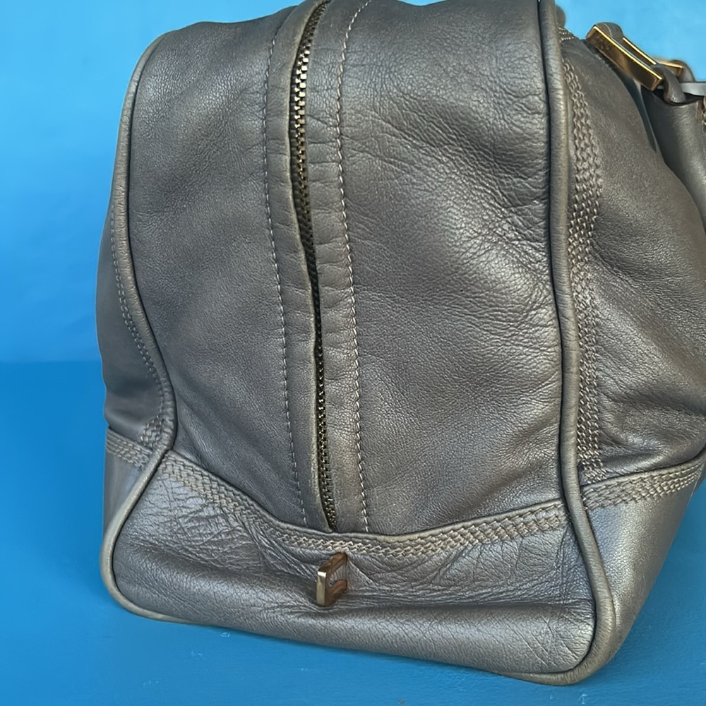 LOVELY LOEWE 🤯🤯🤯 ELEPHANT GREY WITH A TOUCH OF PEARL!!! - Picture 9 of 13